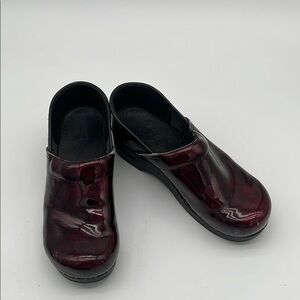 Dansko Ox Blood Professional Clogs Shoes Women Size 42 BLEMISH